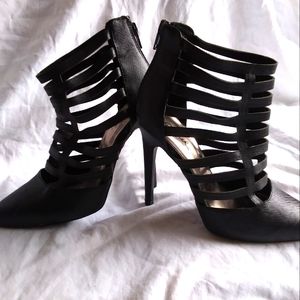 Qupid Caged Heels Size 6
